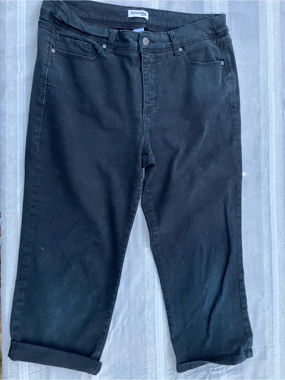 Black denim cropped St. John’s bay 14 T jeans